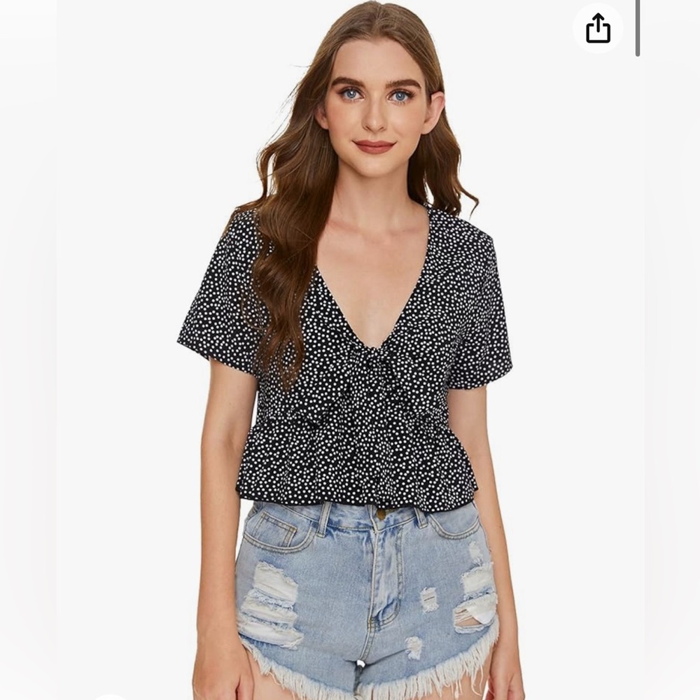 Polka dot cropped top